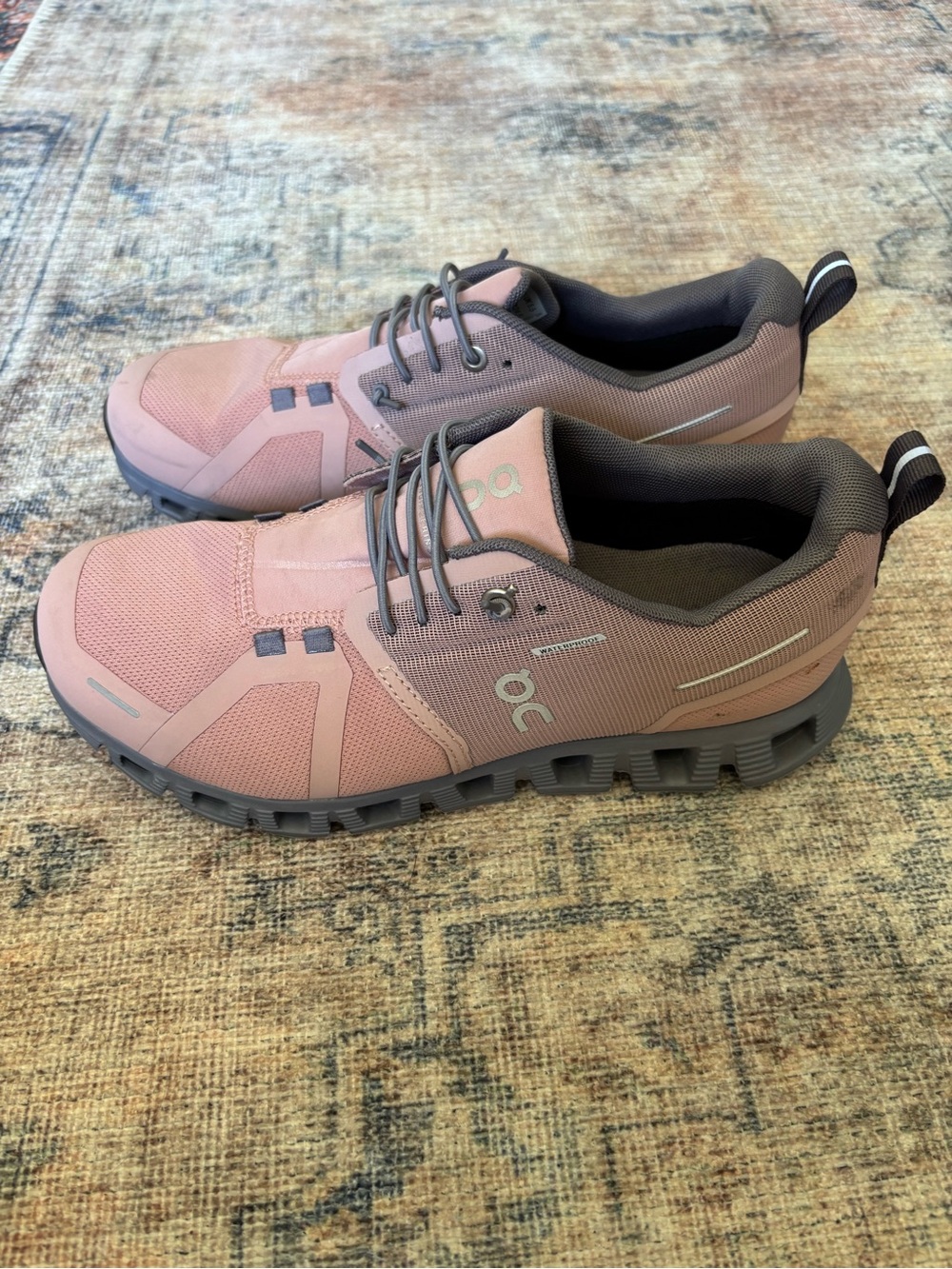 On Running Women Sneakers in Dusty Rose with Gray Accents - Picture 7 of 16